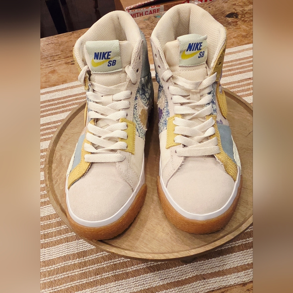 Nike SB Multicolor High-Top Sneakers